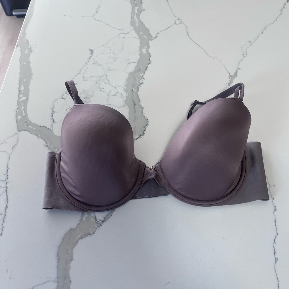 Women’s Victoria’s Secret bra